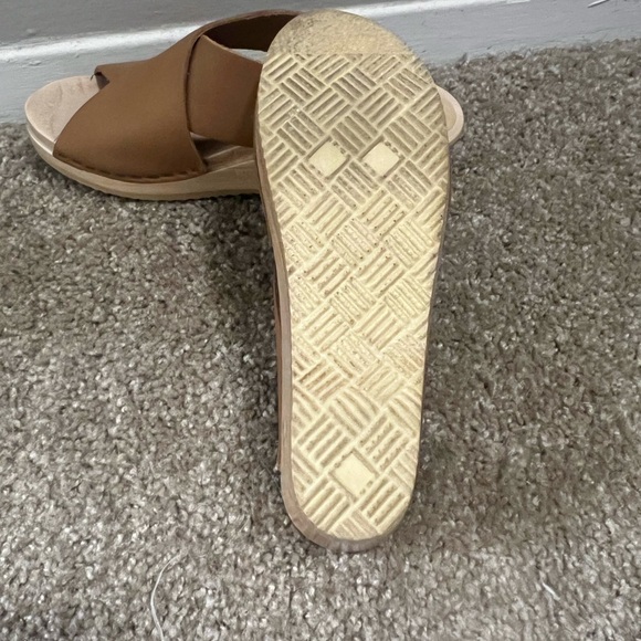 No. 6 frida Clog in palomino 37-7 $290 - Picture 12 of 15